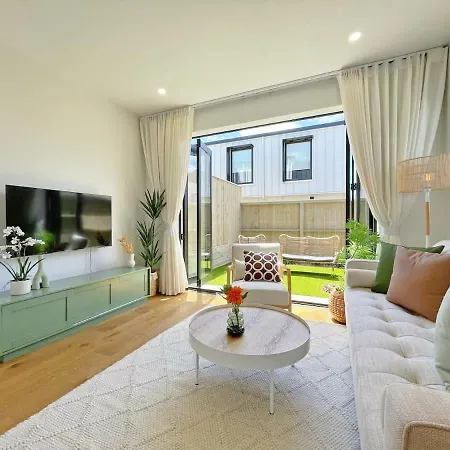 Central Oasis Hideaway - Aircon 2-Br Vs Backyard Close To Ponsonby